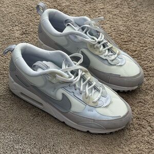 Nike Women's Athletic Shoes - White and Gray